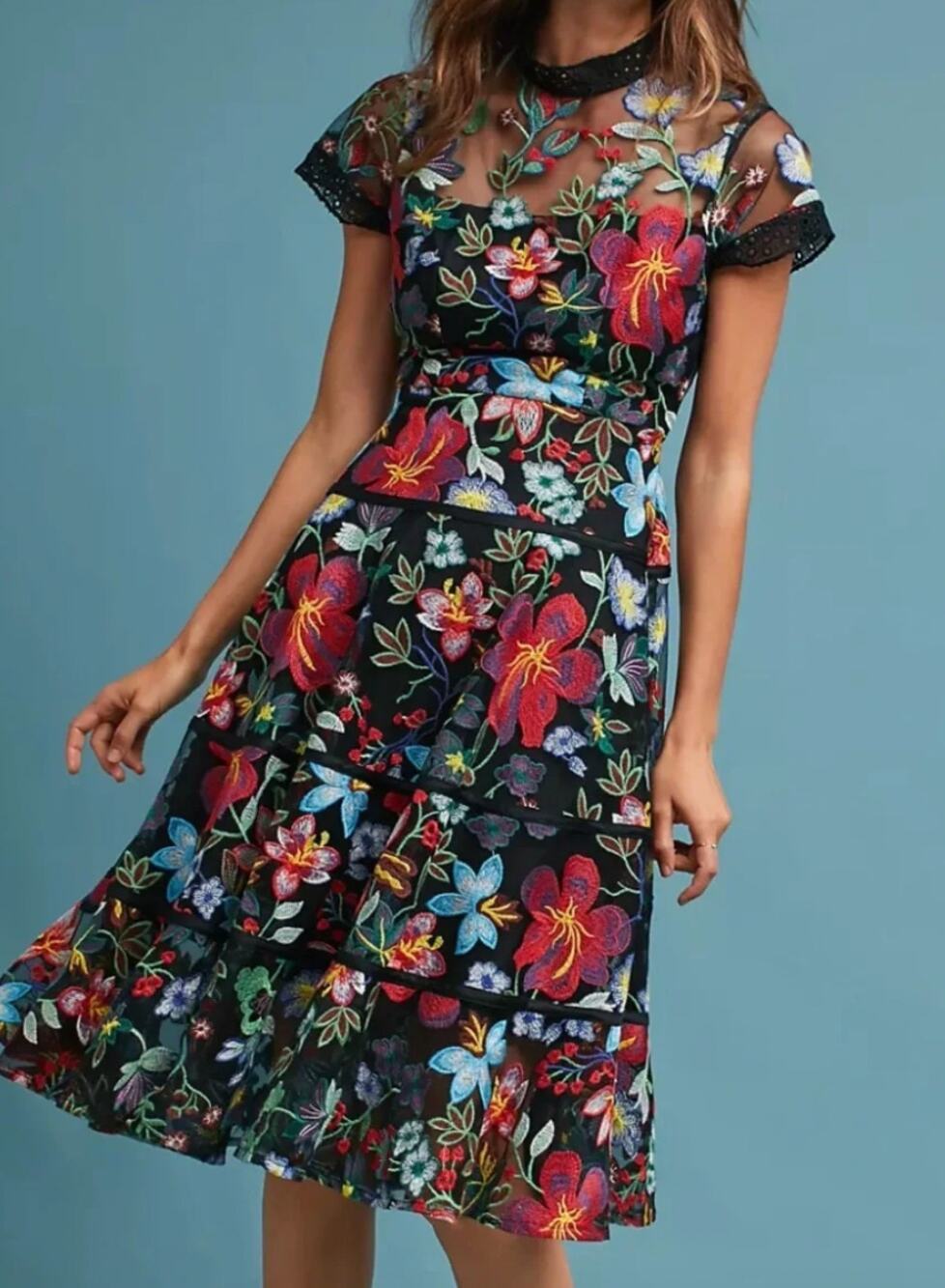 Anthropologie Janine Embroidered Midi Floral Dress, Black. Size 6